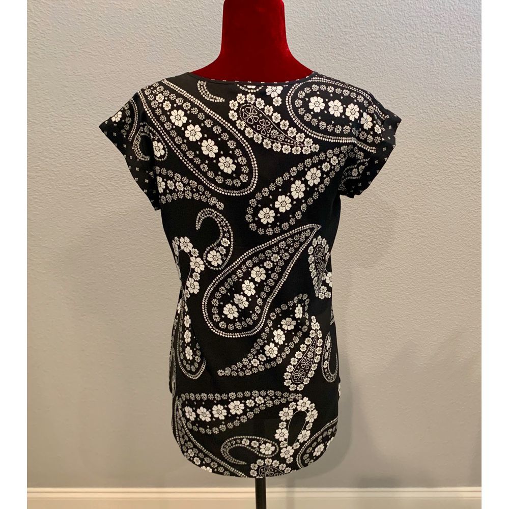 Express paisley top NWT - Picture 3 of 6